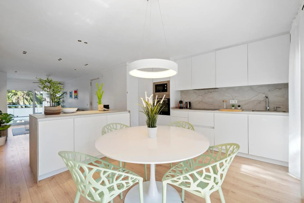 Hauzify I Apartament Westland