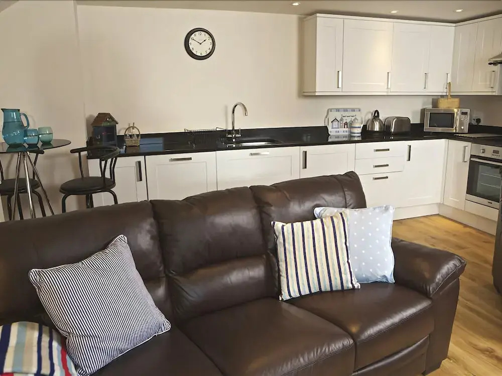 1 the Coach House
