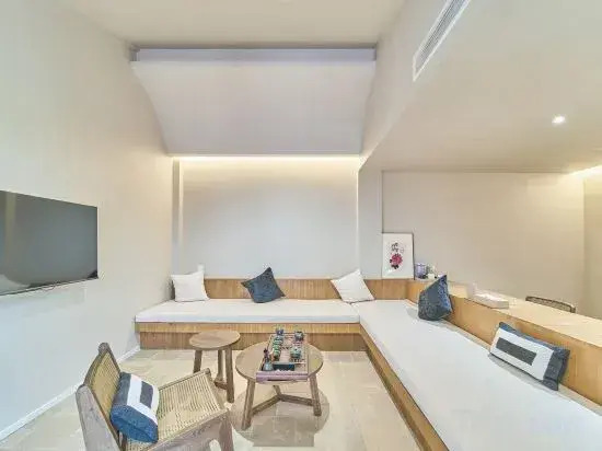 Qianyuan Jiangxin Hotel