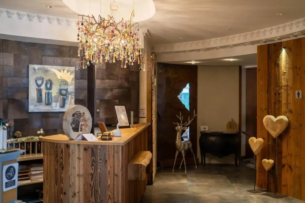 Hôtel Restaurant La Couronne by K