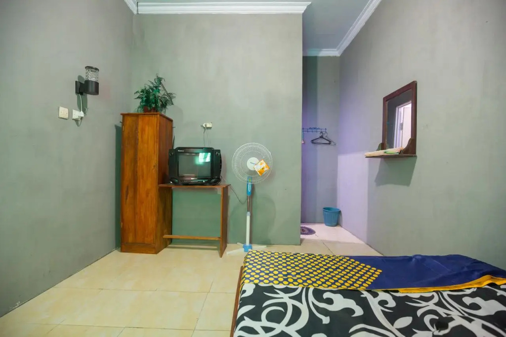 SPOT ON 1746 Putri Kuning Residence