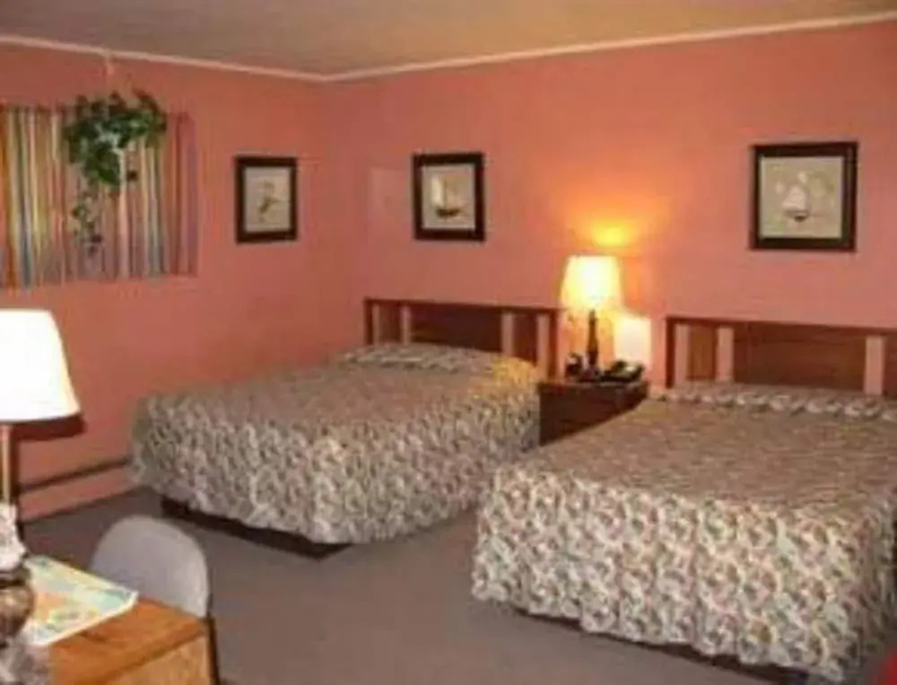 Four Seasons Motel