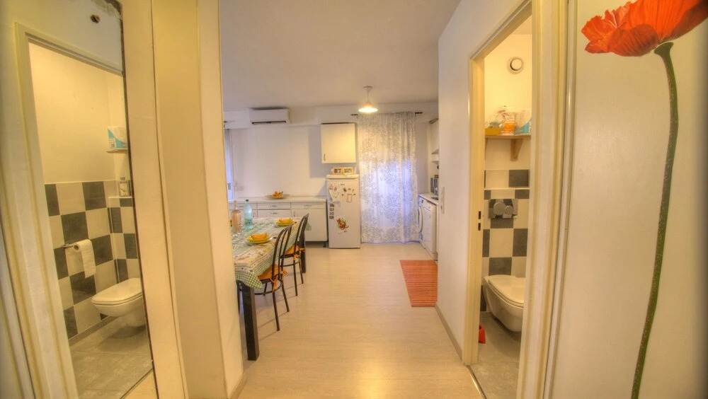 Large T2 3 étoiles 750m Palais PKG