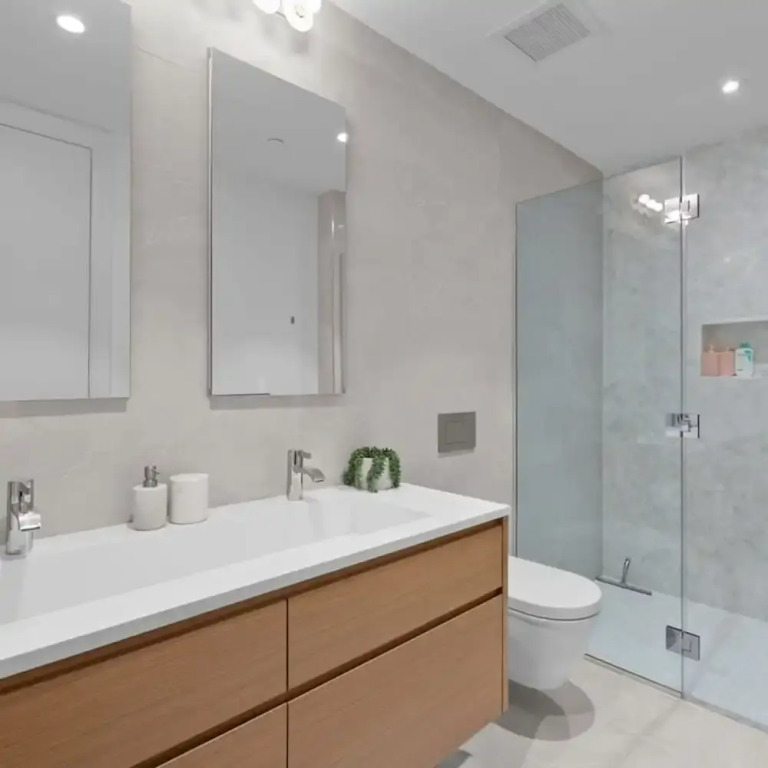 Madison Place by Rove Travel 4BR Tribeca PH