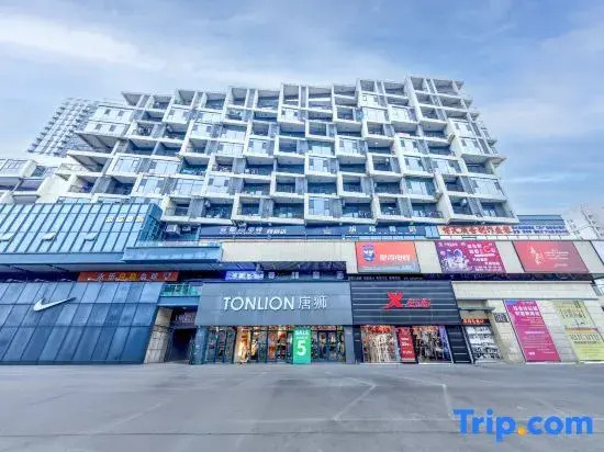 Mountain Bamboo Inn (Linyi Huqiang Commercial Street Store)