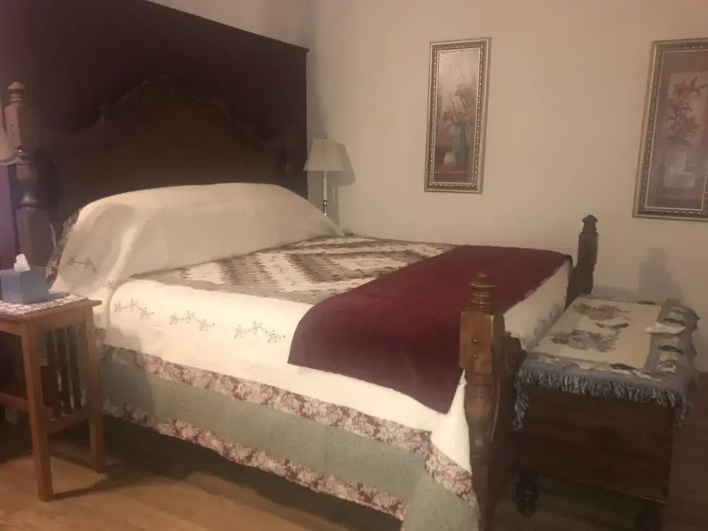 Campbell House B&B
