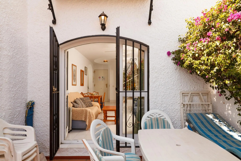 Los Pinos 25 Villas Casasol