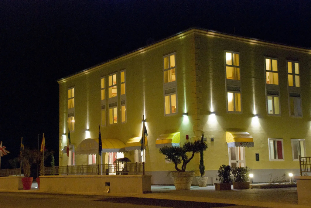 La Isla Resort