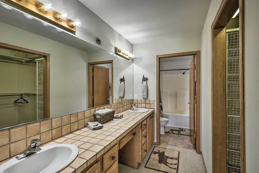 Rocky Mountain Home w/ Deck - Near Fishing & Dtwn!