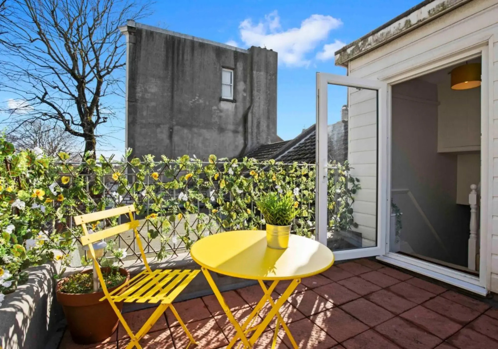 The Townhouse By My Getaways Free Parking