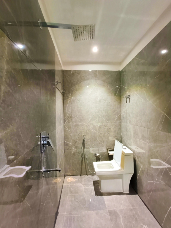 Hotel Ishaan Palace Near IGI Delhi Airport