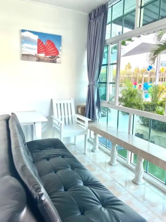 Marshal Resort