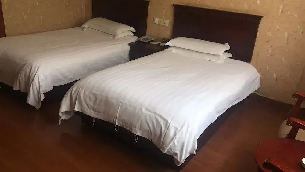 Yi Jiangnan Holiday Hotel