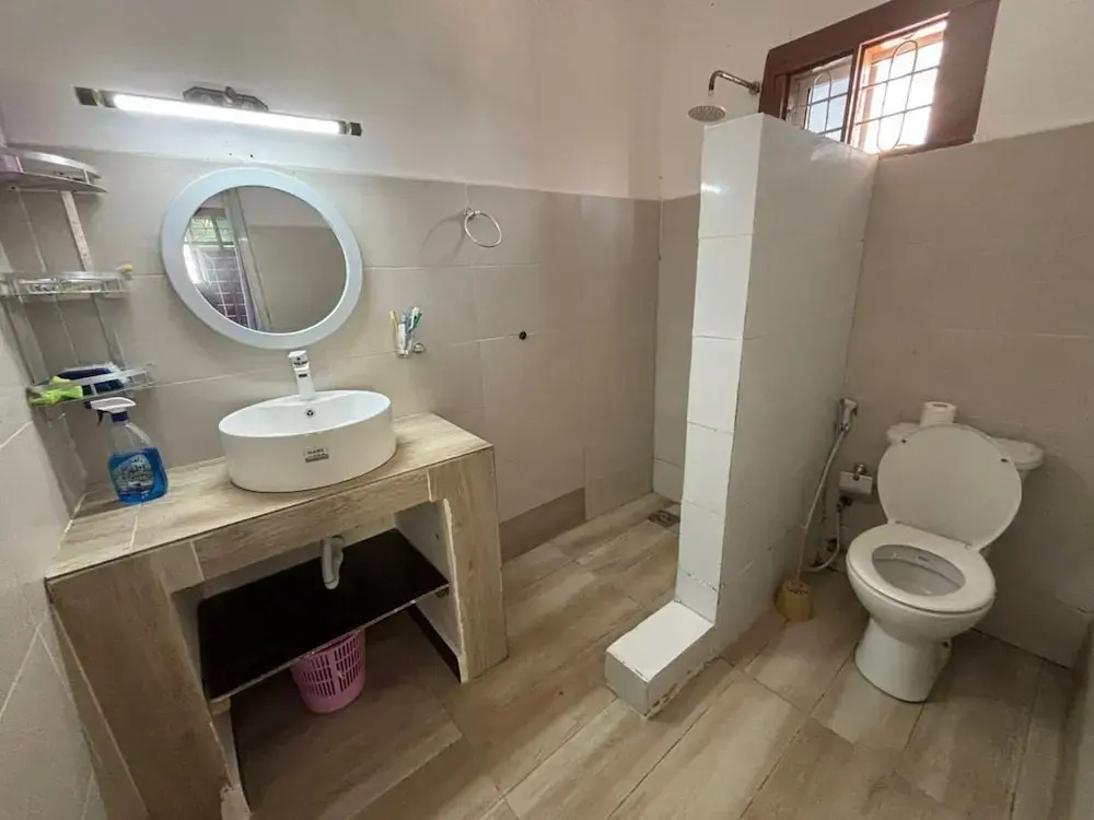 Malaika White House Apartment & Spa