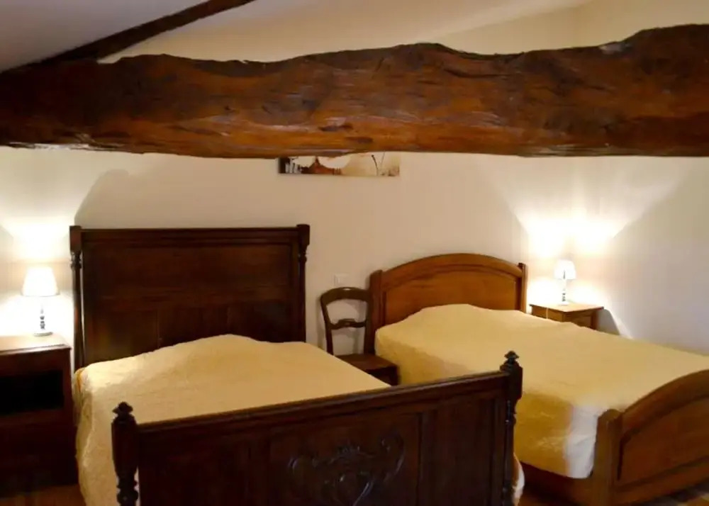 House With 2 Bedrooms in Puysserampion, With Wonderful City View, Pool