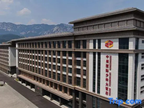 Dengfeng Zhongzhou Intermega Shaolin Hotel