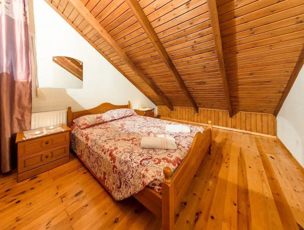 Borsalino Studios & Apartments