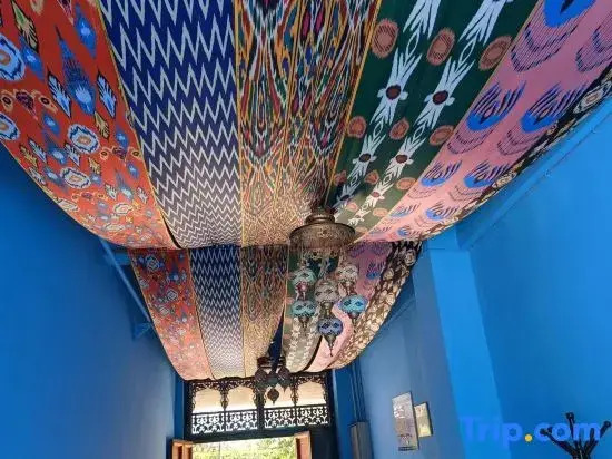 Pengjing Homestay (Kashgar Xiangfei Yuan Scenic Area)