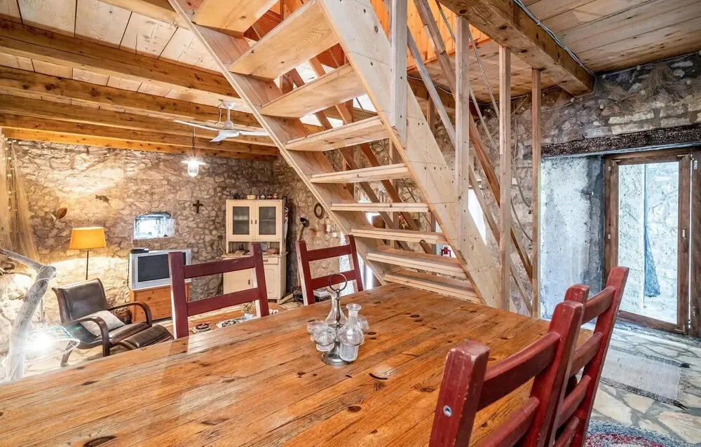 Stunning Home in Janjina With Wifi and 2 Bedrooms