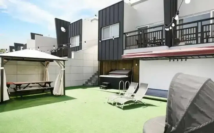 Namhae Oceanheim Pool Villa