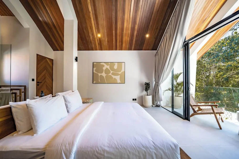 Uluwatu Surf Sanctuary Villa