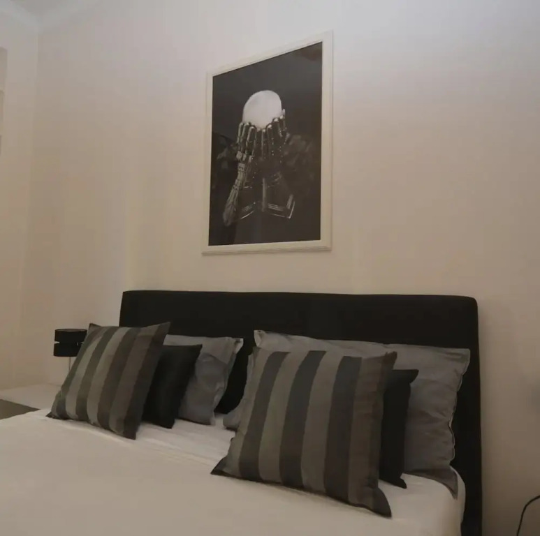 House & The City - Vatican Apartments