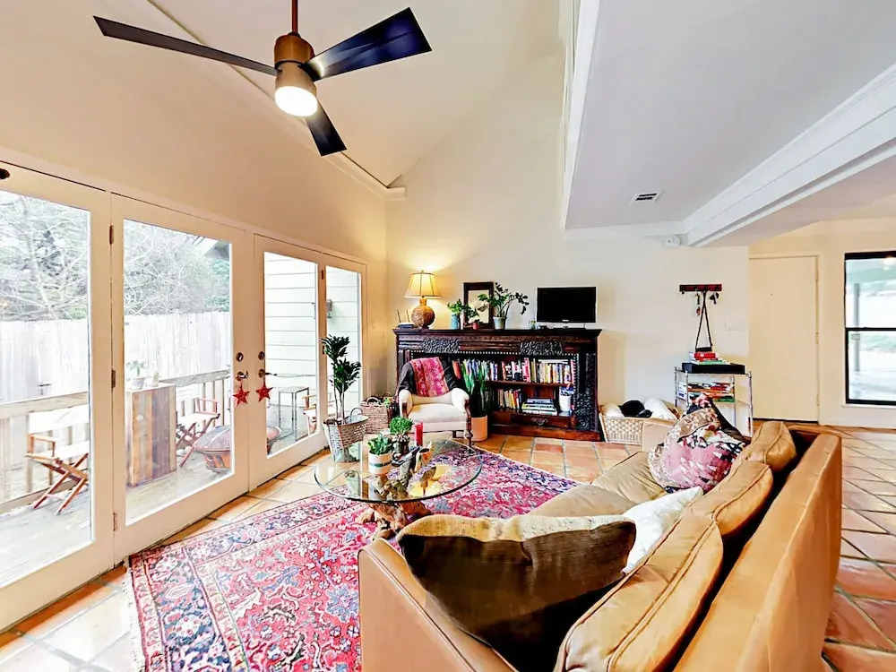 1112 Robert E Lee Condo Unit B 2 Bedrooms 2 Bathrooms Condo
