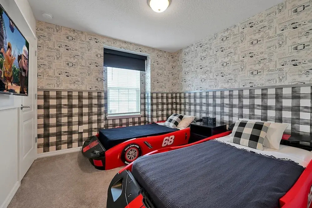 7435 Oakmoss Loop, Davenport, 5bed