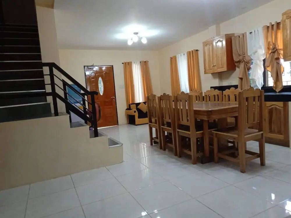 Charming and Relaxing 7-bed House in Mati City,