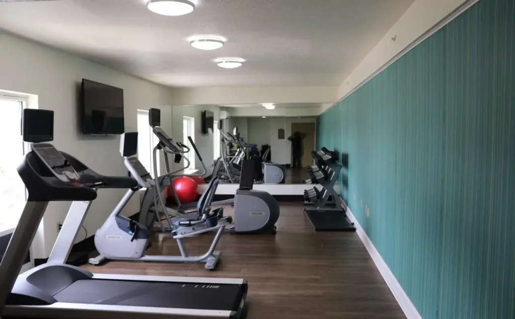 Holiday Inn Express Hotel & Suites Clearwater US 19 North by IHG