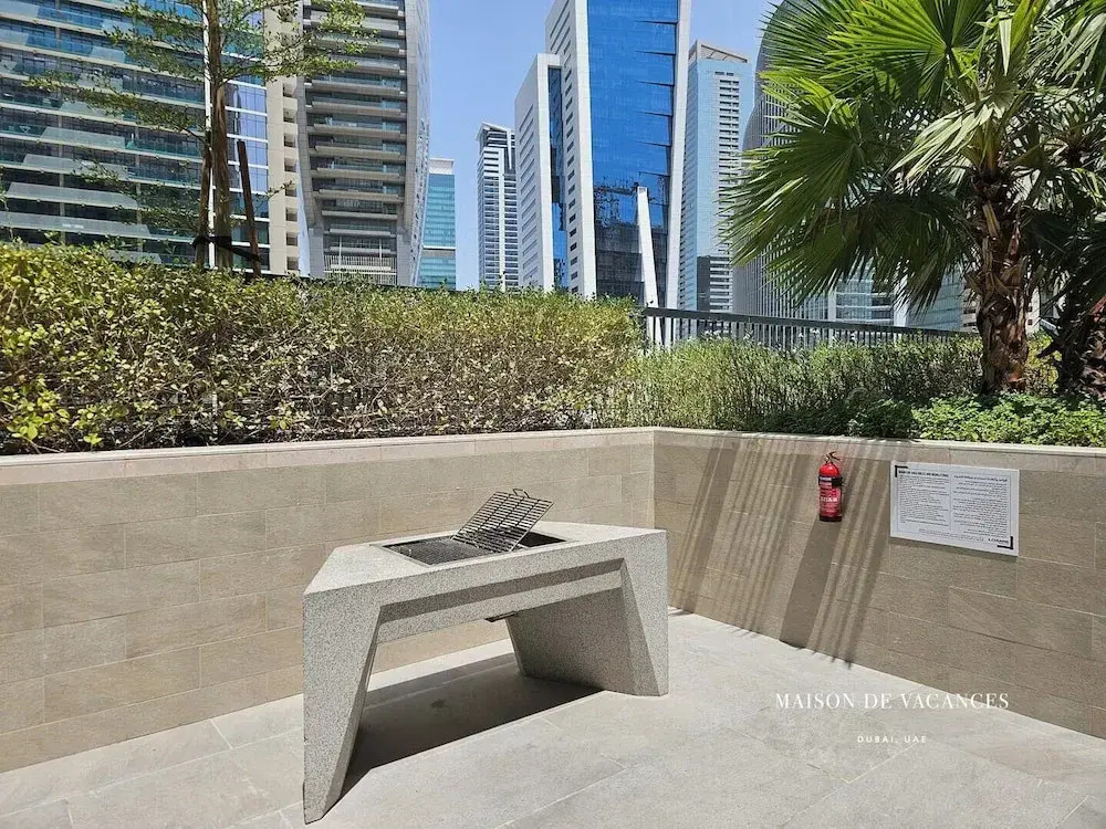 Cozy 1 Bedroom in Business Bay Dubai