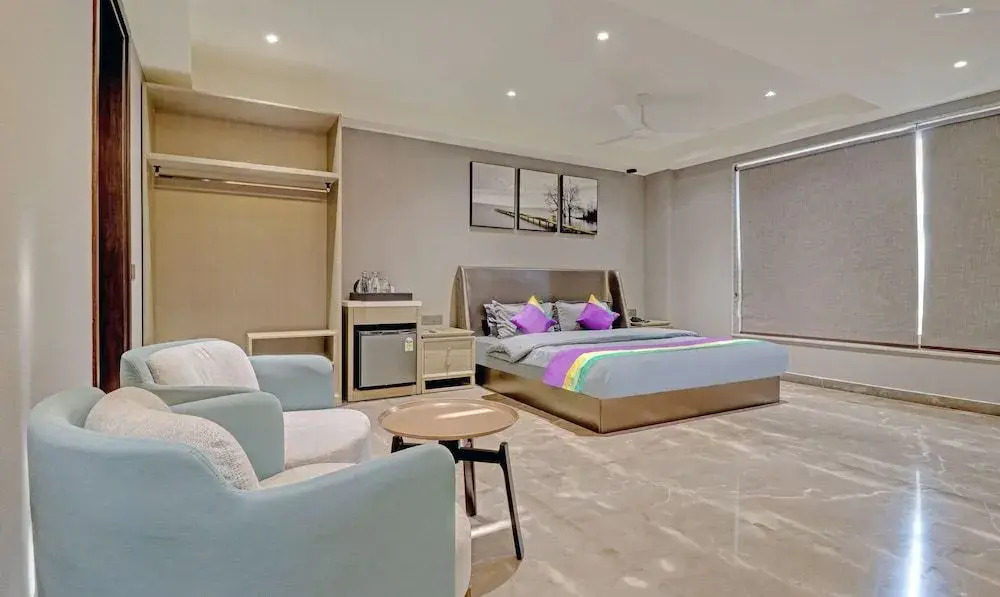 KRYC Luxury Living near Indraprastha Apollo Hospital