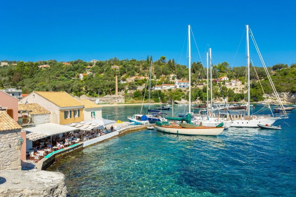 Limani: Walk to Beach, Sea Views, A/C, Car Not Required                                              - 303