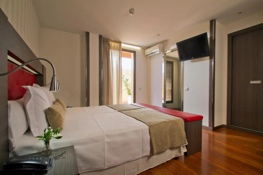 Hotel Oasis