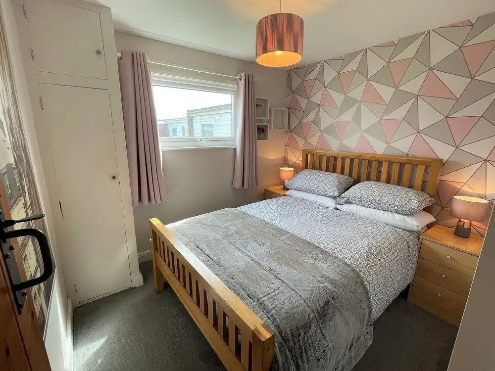 Sea Breeze Holiday Chalet, Convenient for Beach
