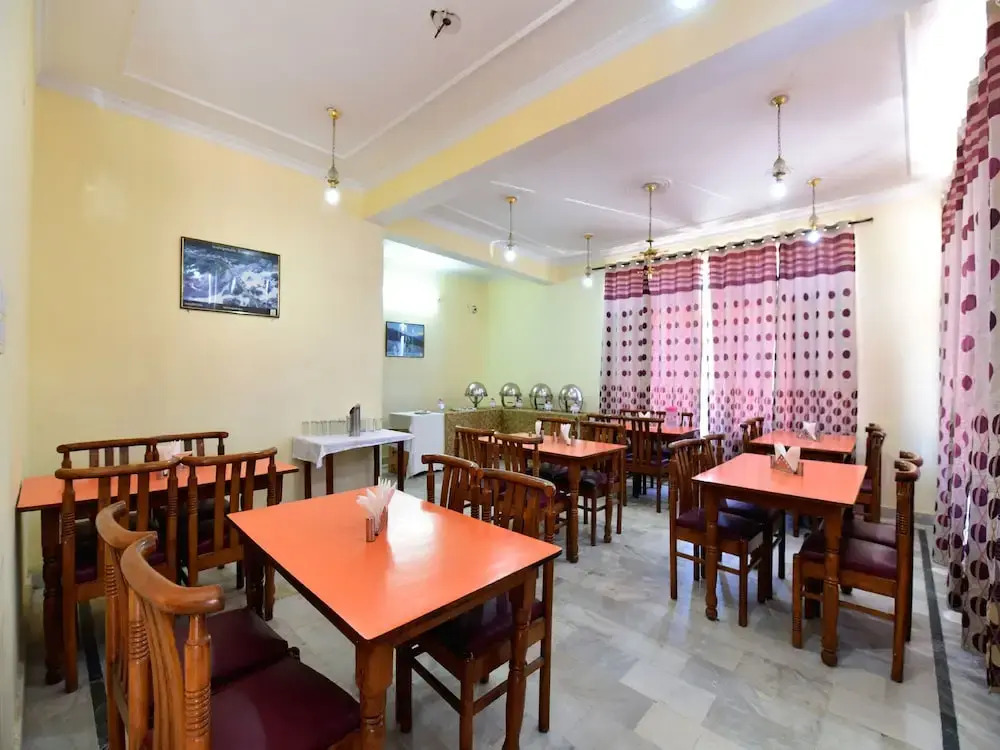 Oyo 12506 Zara Resorts And Hotels