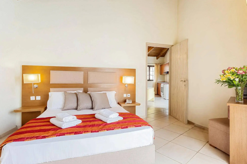 Skopelos Holidays Hotel