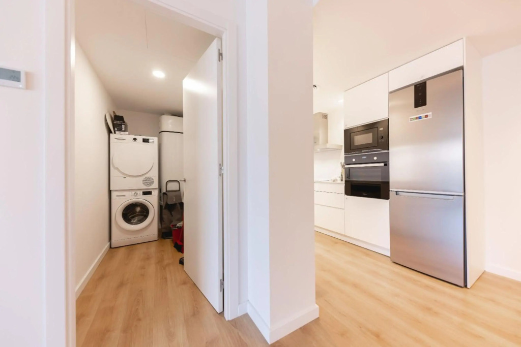 Bravissimo Falcó, 3 bedrooms and balcony