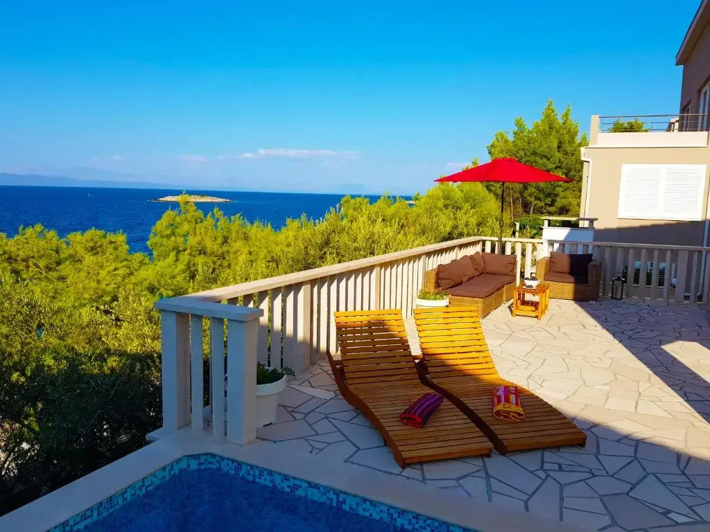 Vila Dream 1st row to the sea