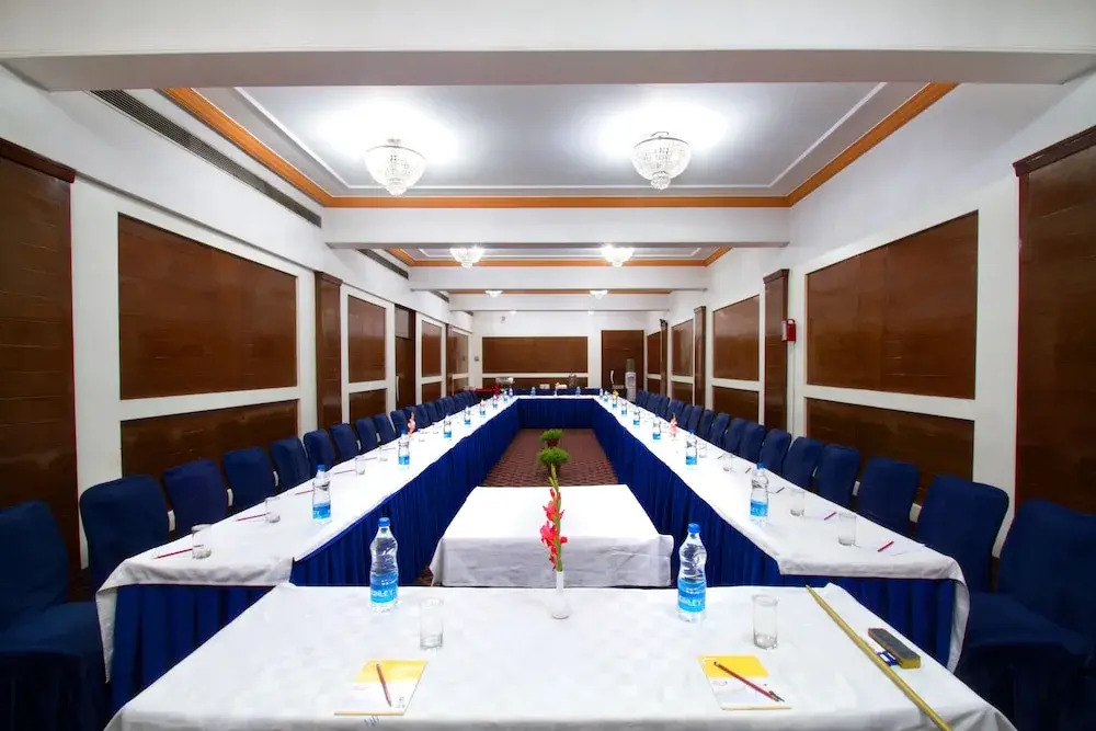Hotel Deep Palace