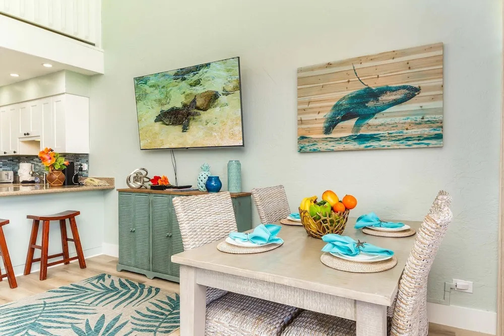 Papakea K406 OceanView 2 Bedroom/2 bath 2 Condo by RedAwning