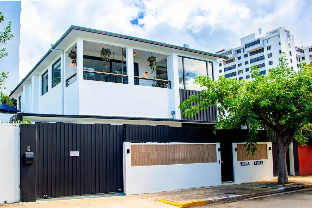 Villa Azure Ocean Suites