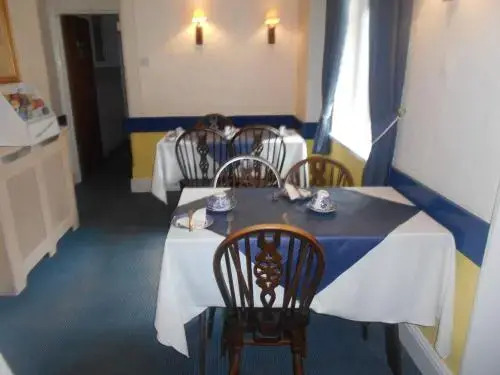 The Lindsey Hotel