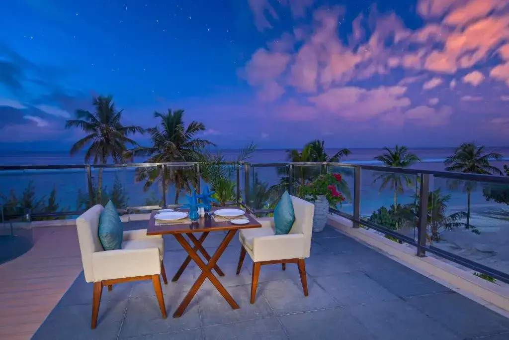 Отель Seasalter Maldives