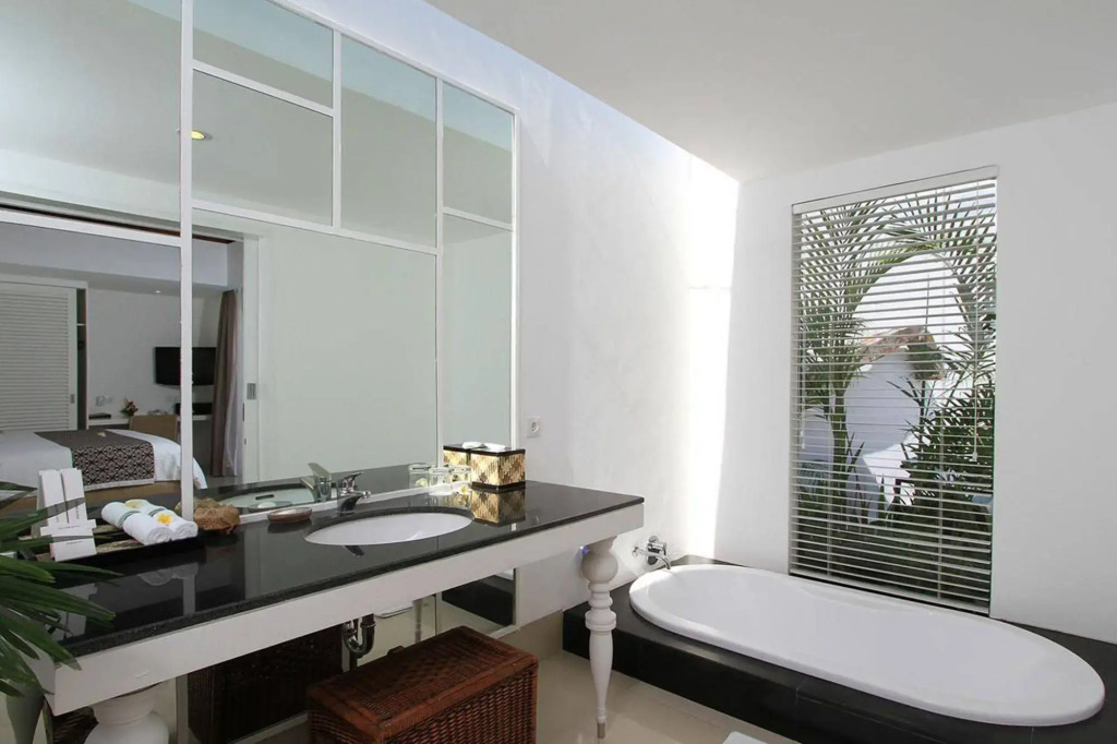 The Kanjeng Suites Villas Seminyak