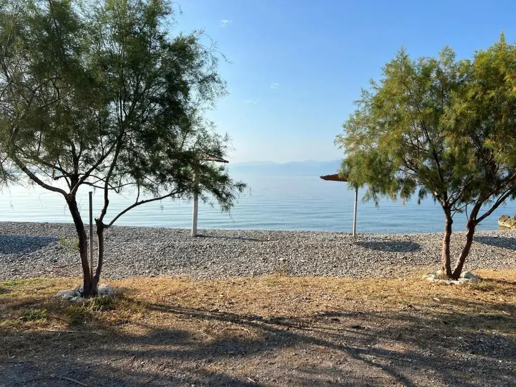 Nafpaktos PebBle Apartments in Marathias