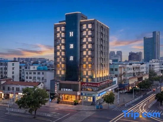 H Hotel