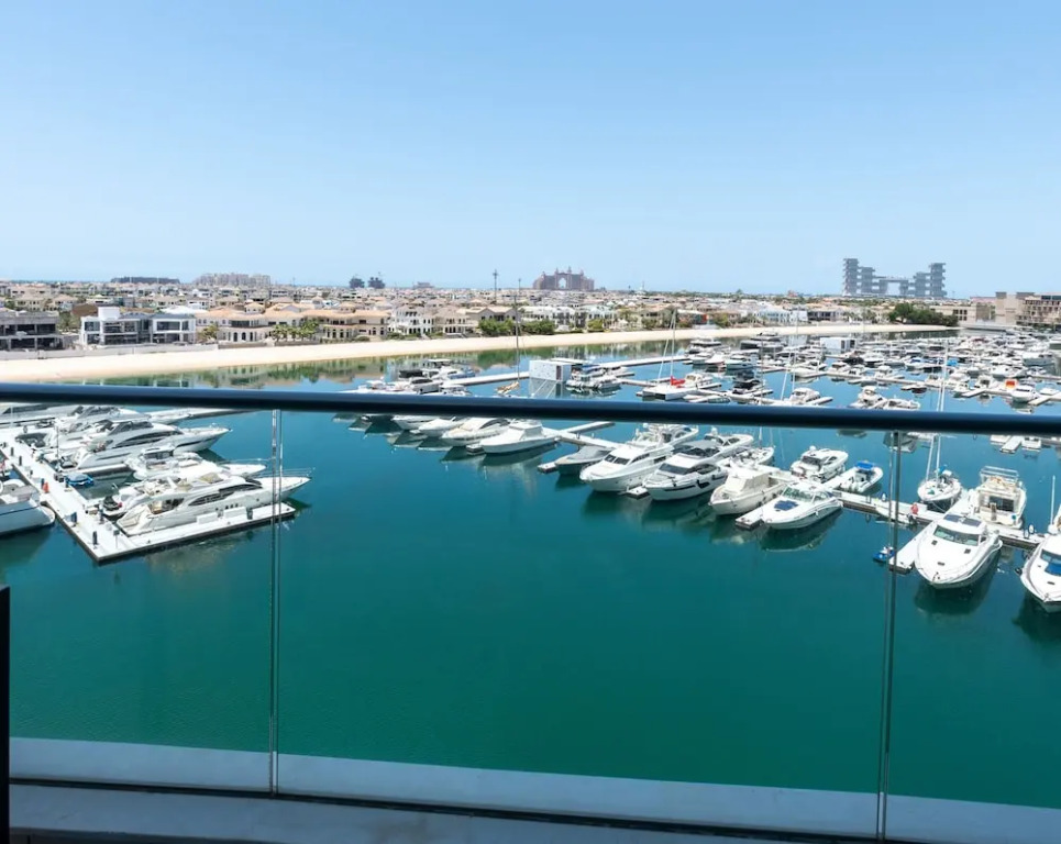 Spacious 3BR w Beach Access at the Palm