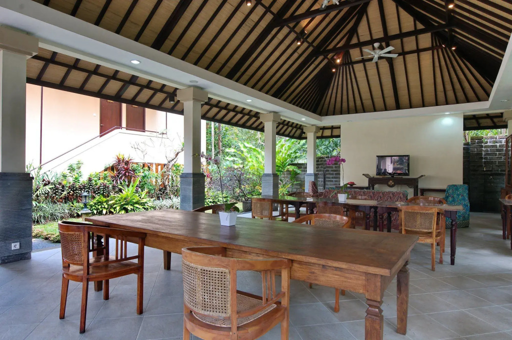 Cempaka Belimbing Villa