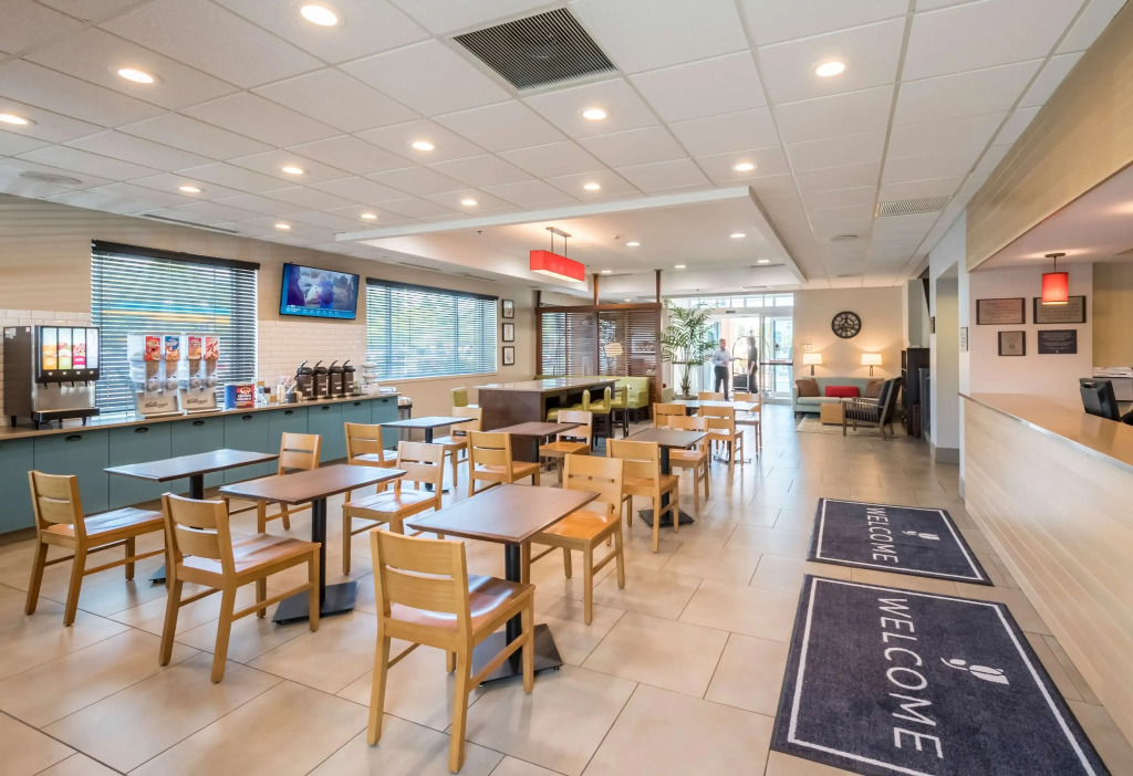 Country Inn & Suites by Radisson, Rochester-Pittsford-Brighton, NY